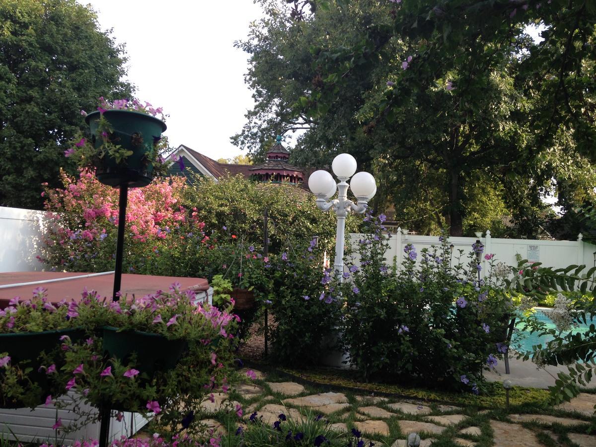 Rosberg House Bed & Breakfast Lindsborg Eksteriør bilde